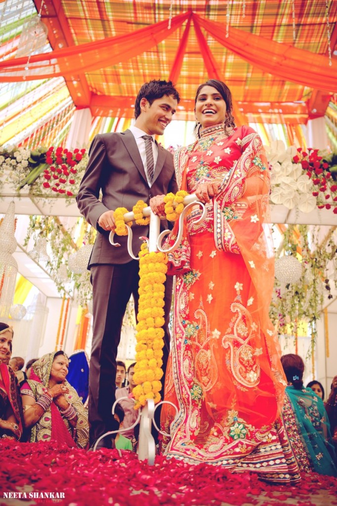 Dheeraj-Ankita-Candid-Wedding-Photography-Ashirwad-Kalyan-Mantap-Bangalore-India-Neeta-Shankar-Photography_27e