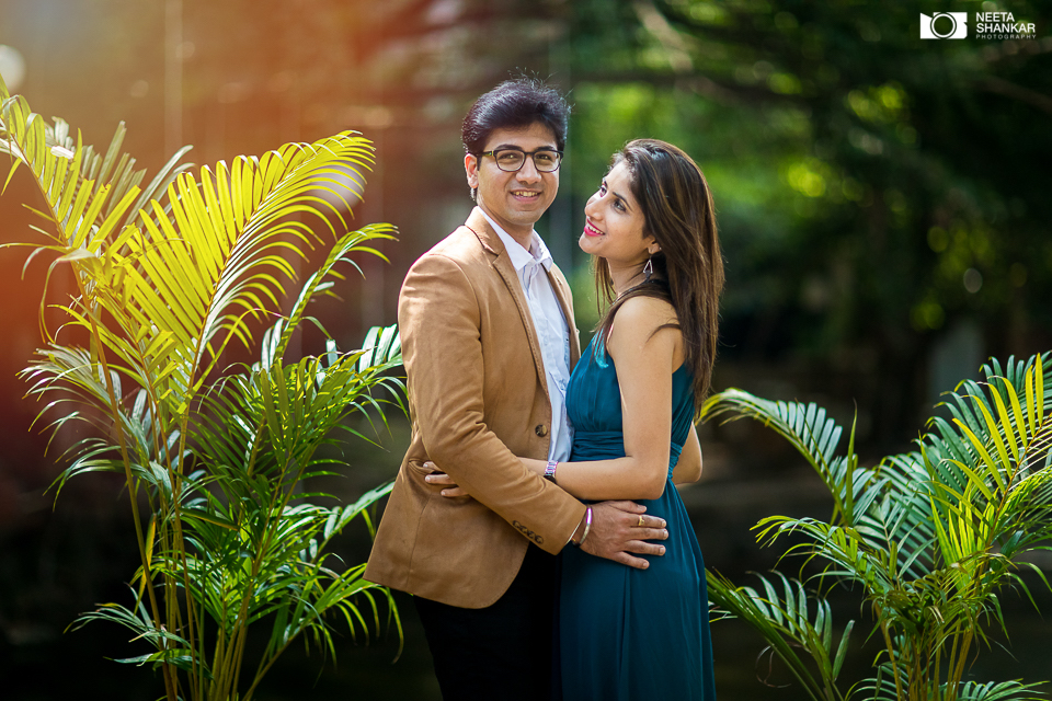 Neeta-Shankar-Photography-Pre-Wedding-Shoot-Tamarind-Tree-Beautiful-Couple-Best-Location